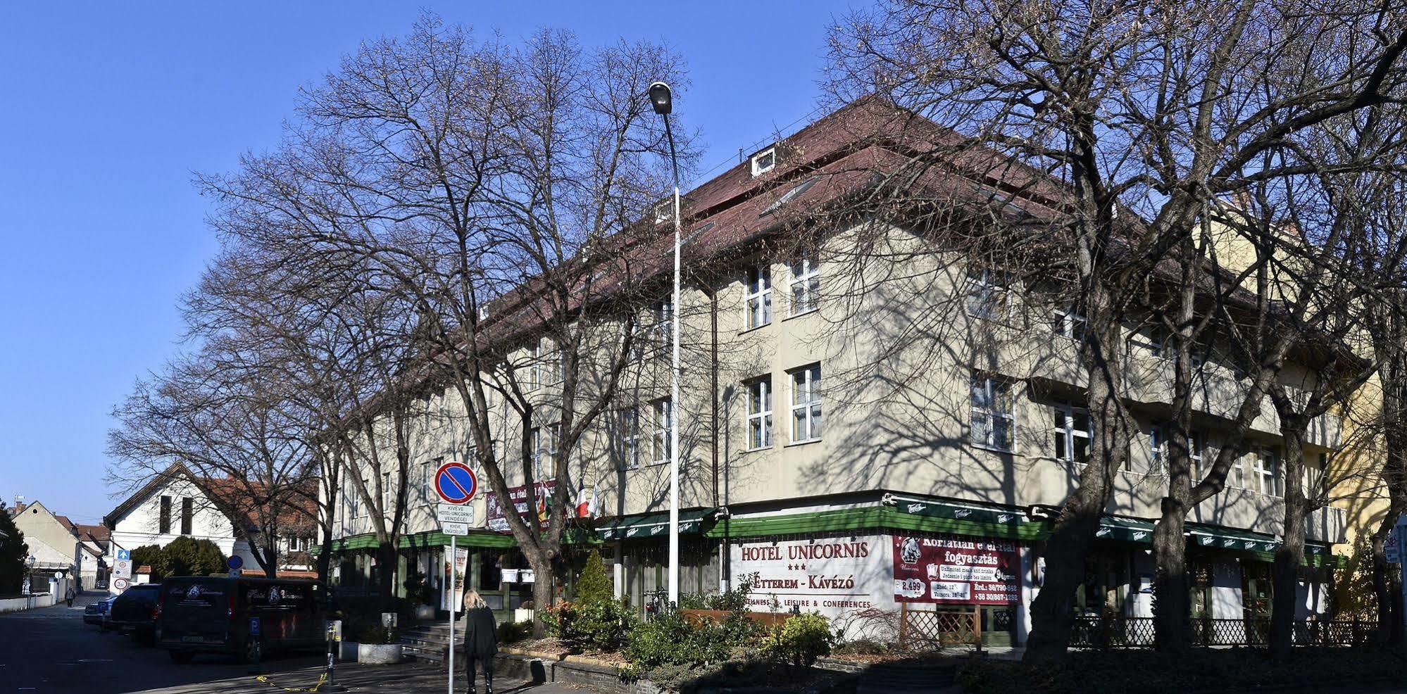 Unicornis Hotel 3*
